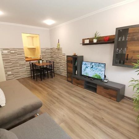 Carpe Diem Apartment Hajdúszoboszló Exterior foto