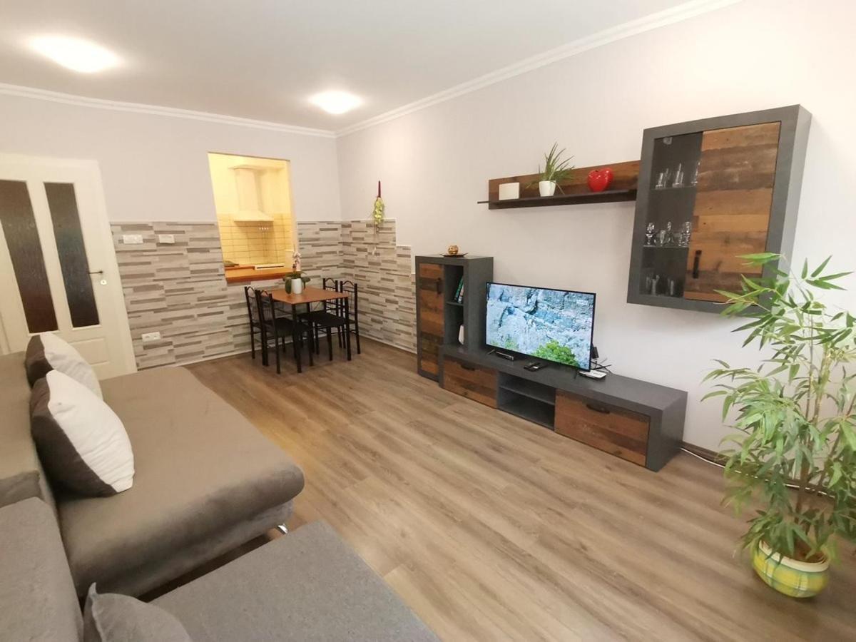 Carpe Diem Apartment Hajdúszoboszló Exterior foto