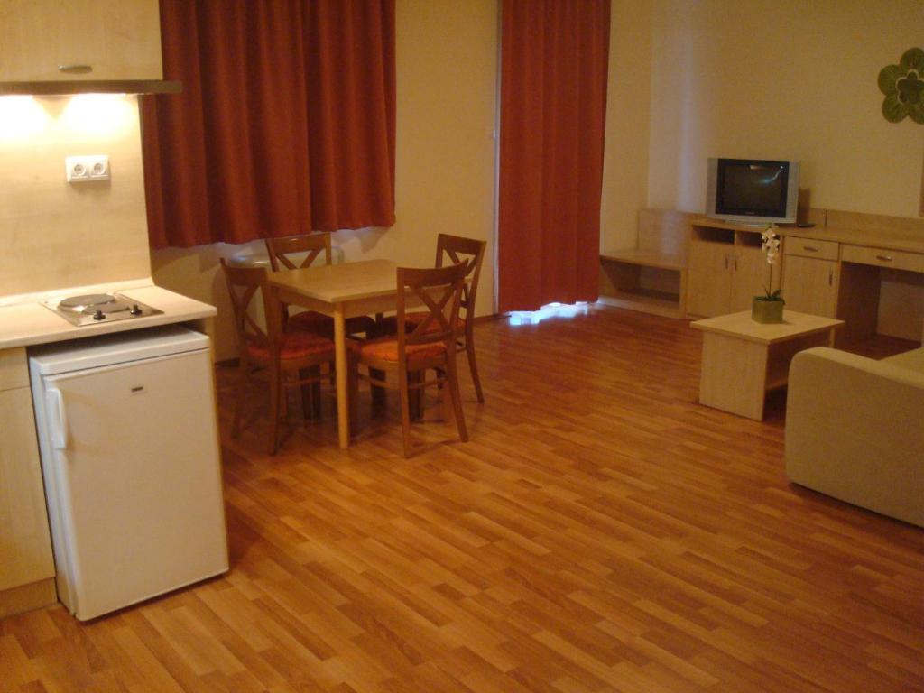 Carpe Diem Apartment Hajdúszoboszló Zimmer foto
