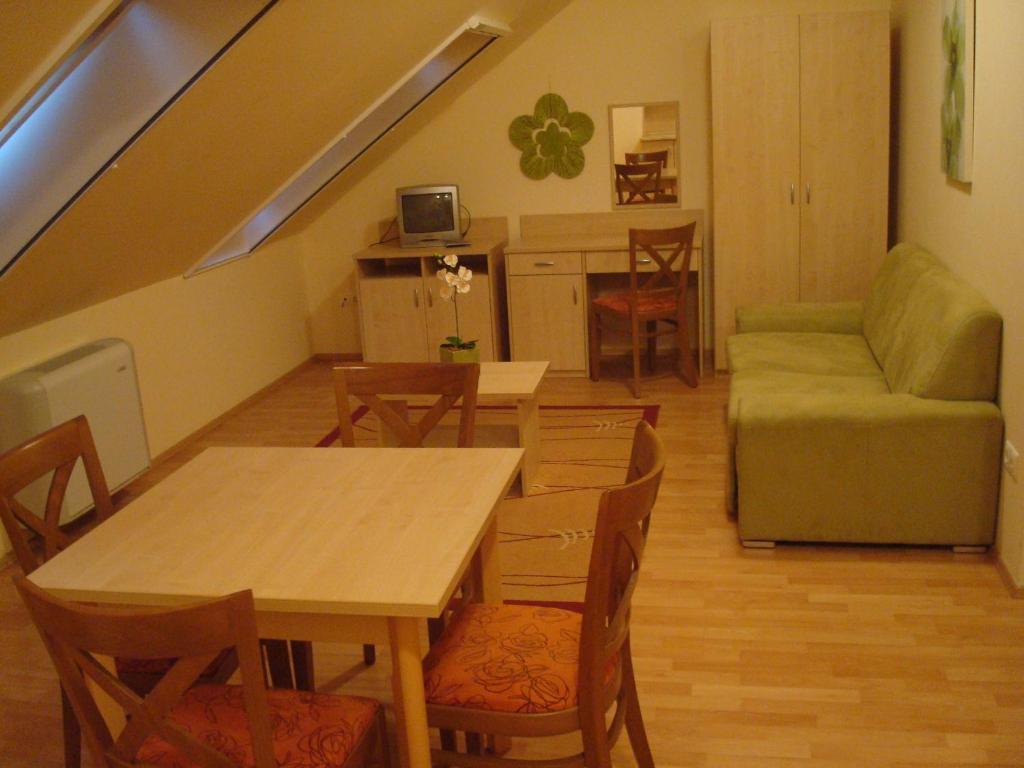 Carpe Diem Apartment Hajdúszoboszló Zimmer foto
