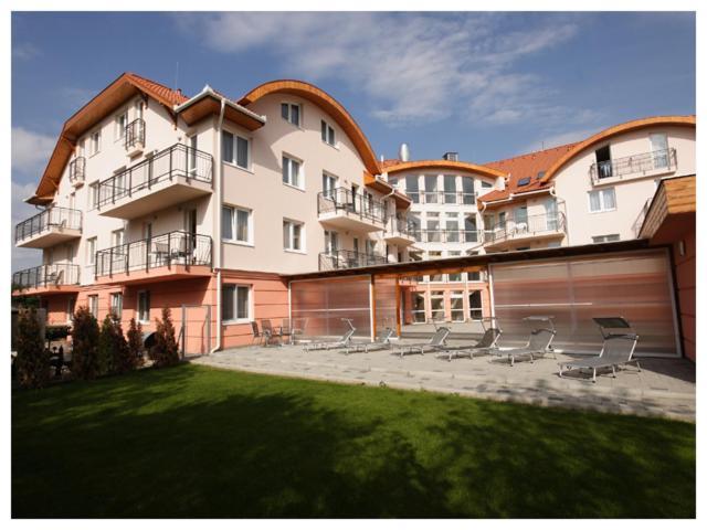 Carpe Diem Apartment Hajdúszoboszló Exterior foto